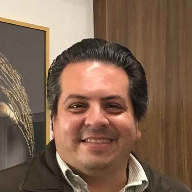 Retrato de Rafaelle, CFO da Evoris Labs